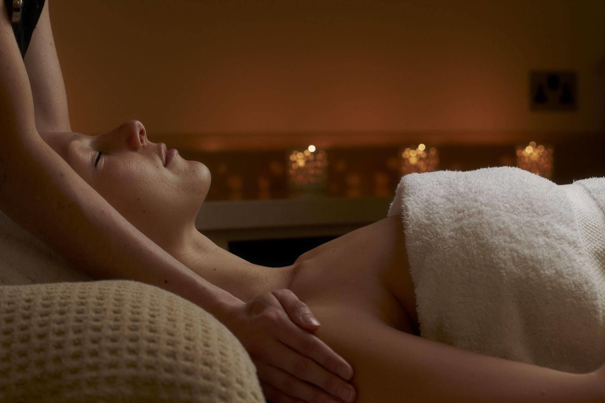 The Vineyard Hotel & Spa Нюбъри Екстериор снимка